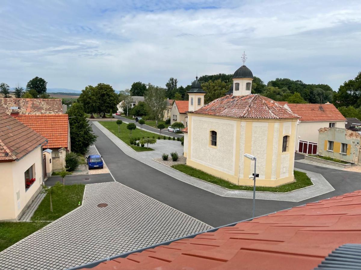 Penzion Piller Chvalin Экстерьер фото