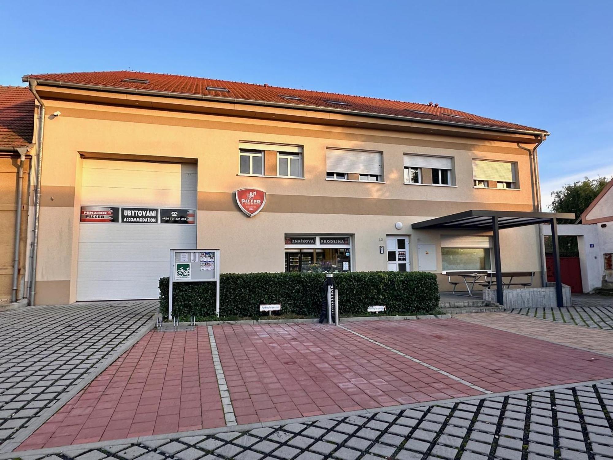 Penzion Piller Chvalin Экстерьер фото